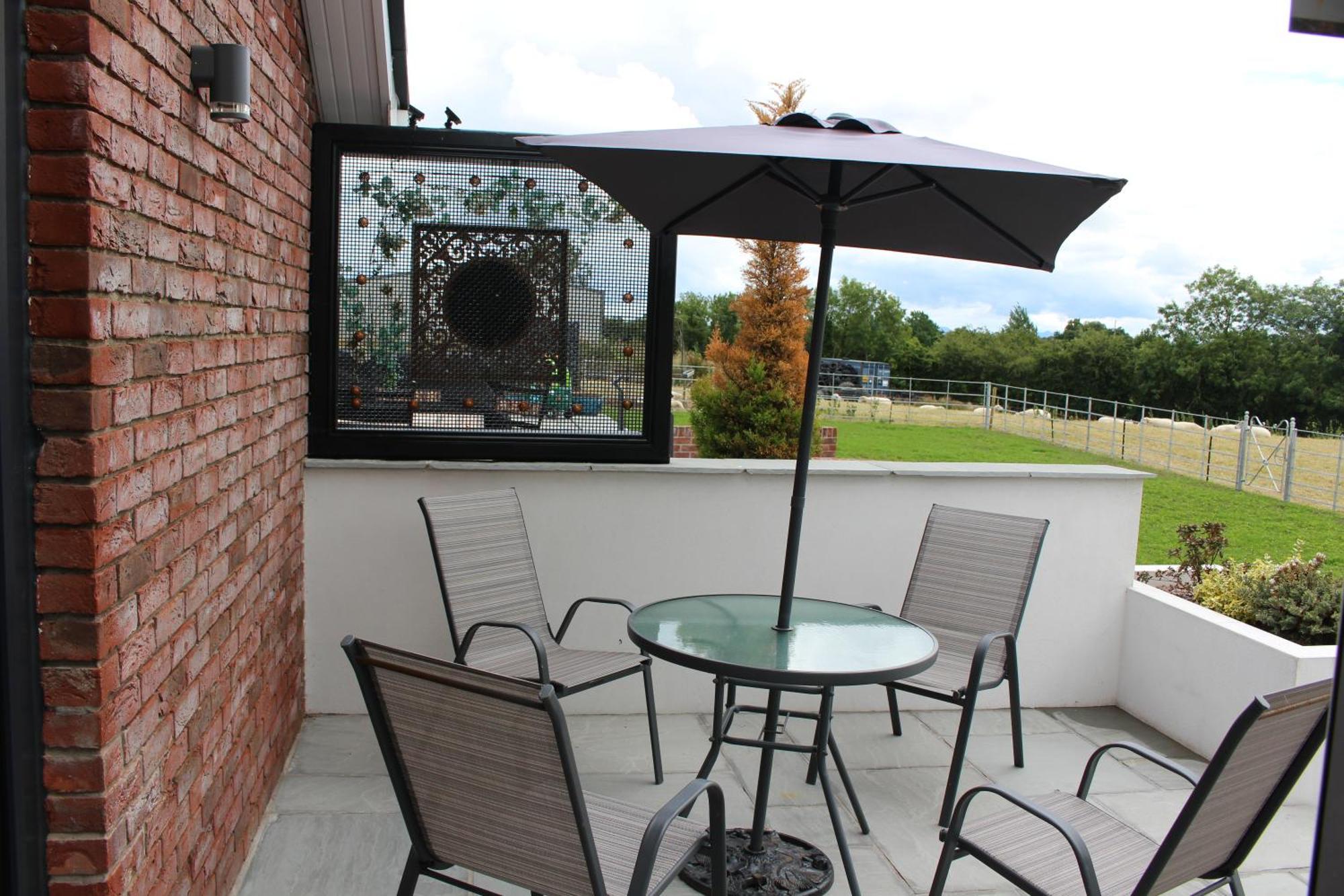 Contemporary Countryside Home Dromore  エクステリア 写真